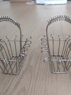 Set of 2 square metal baskets